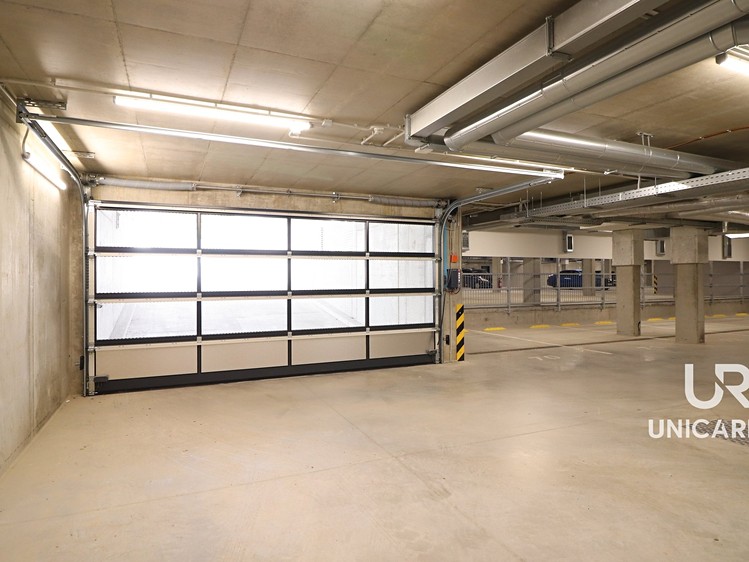 Pronájem nemovitosti, 15 m² (1 z 8)