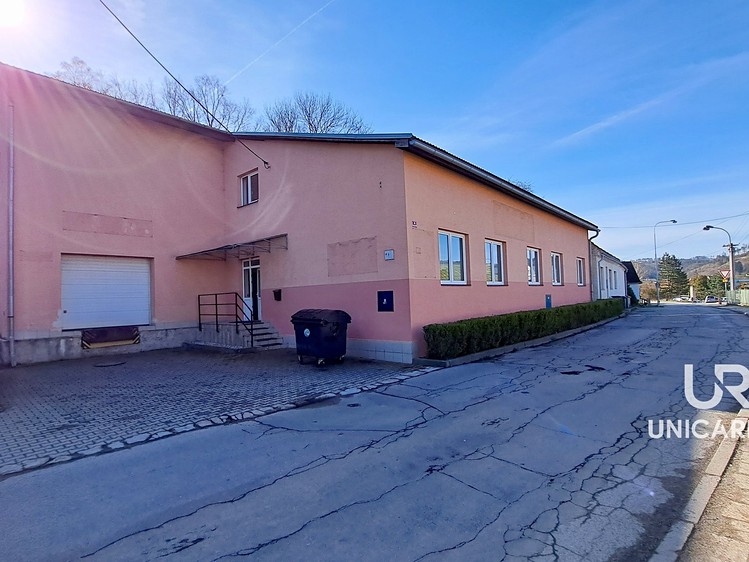 Prodej komerčního prostoru, 834 m² (24 z 35)
