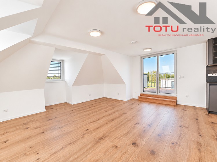 Квартира 1+kk в оренду, 45 м² (7 з 16)