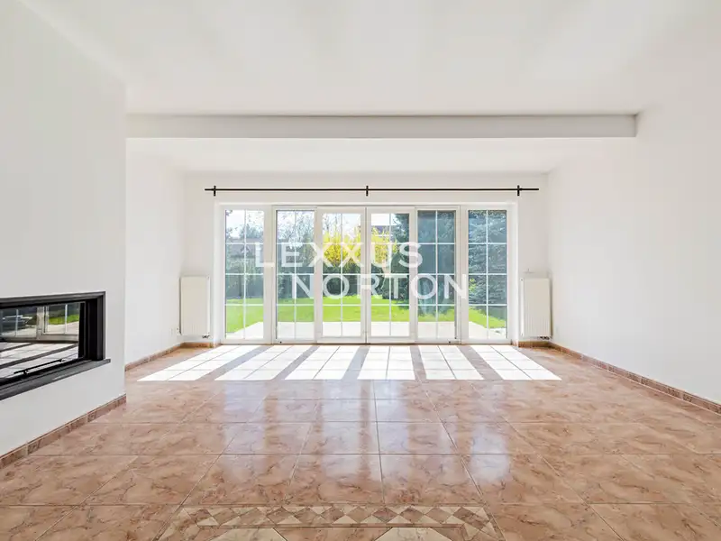Pronájem vily 610 m², pozemek 747 m², Průhonice – náhled fotky 2
