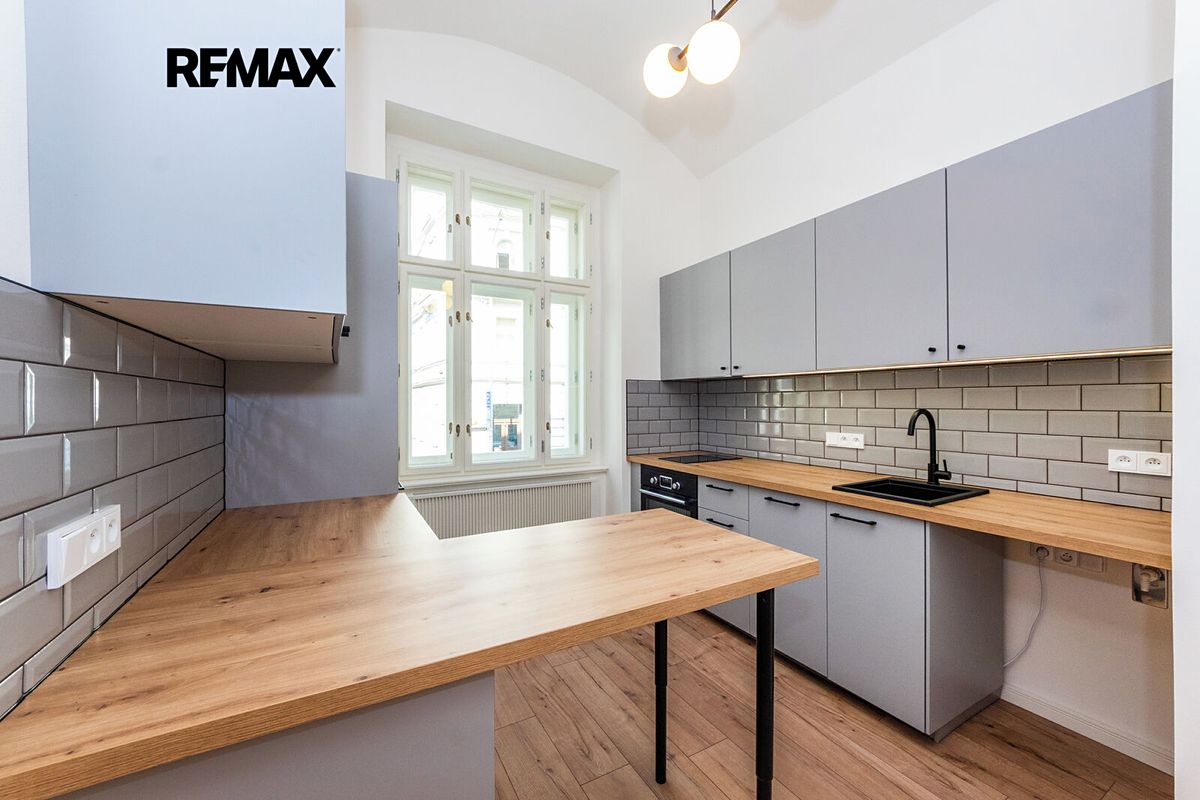 Pronájem bytu 2+kk 34 m²
