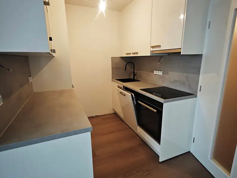 Prodej bytu 4+kk 81 m², Praha – náhled fotky 1