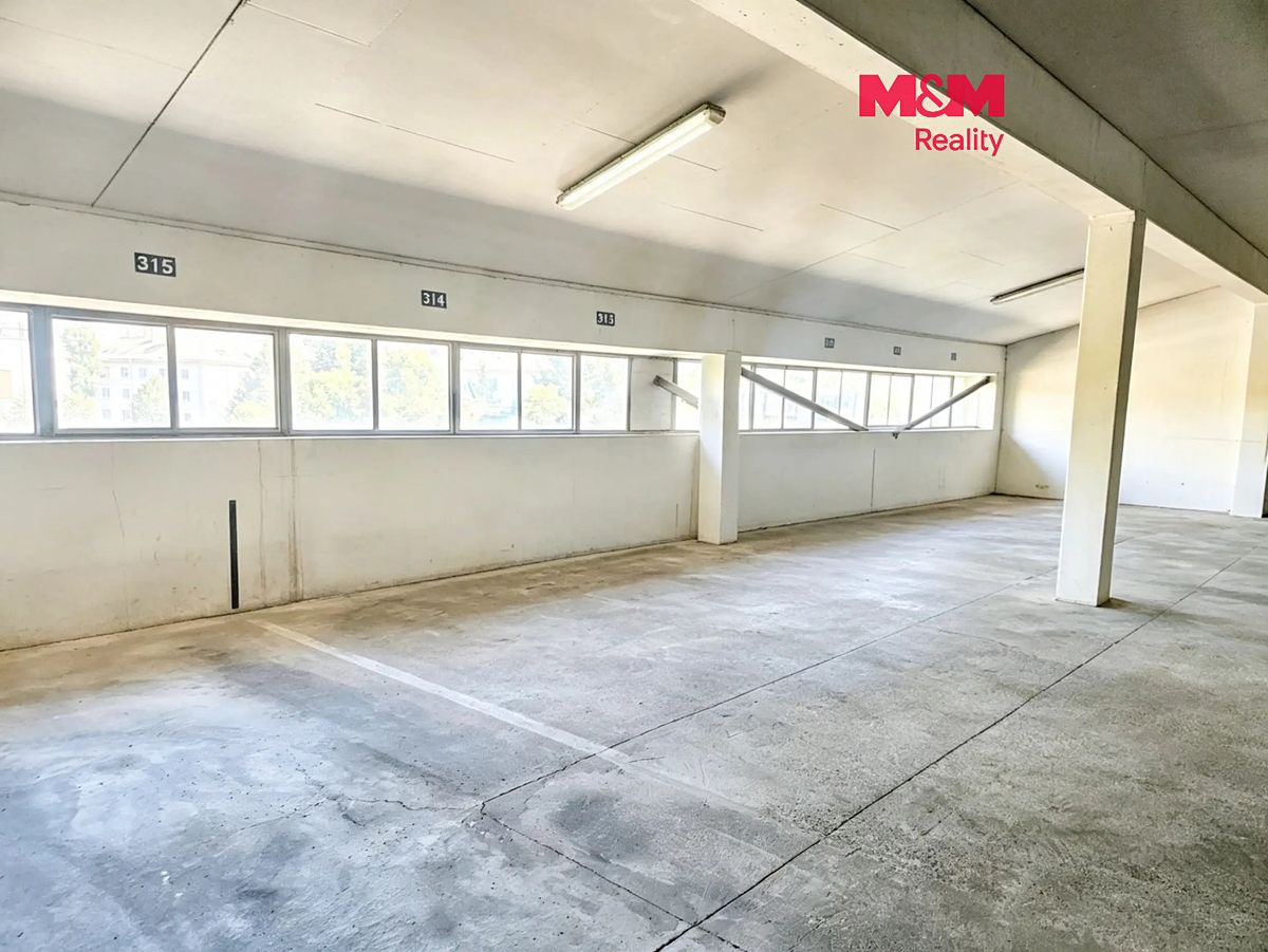 Prodej garážového stání 12 m², Brno – fotka 1 z 3