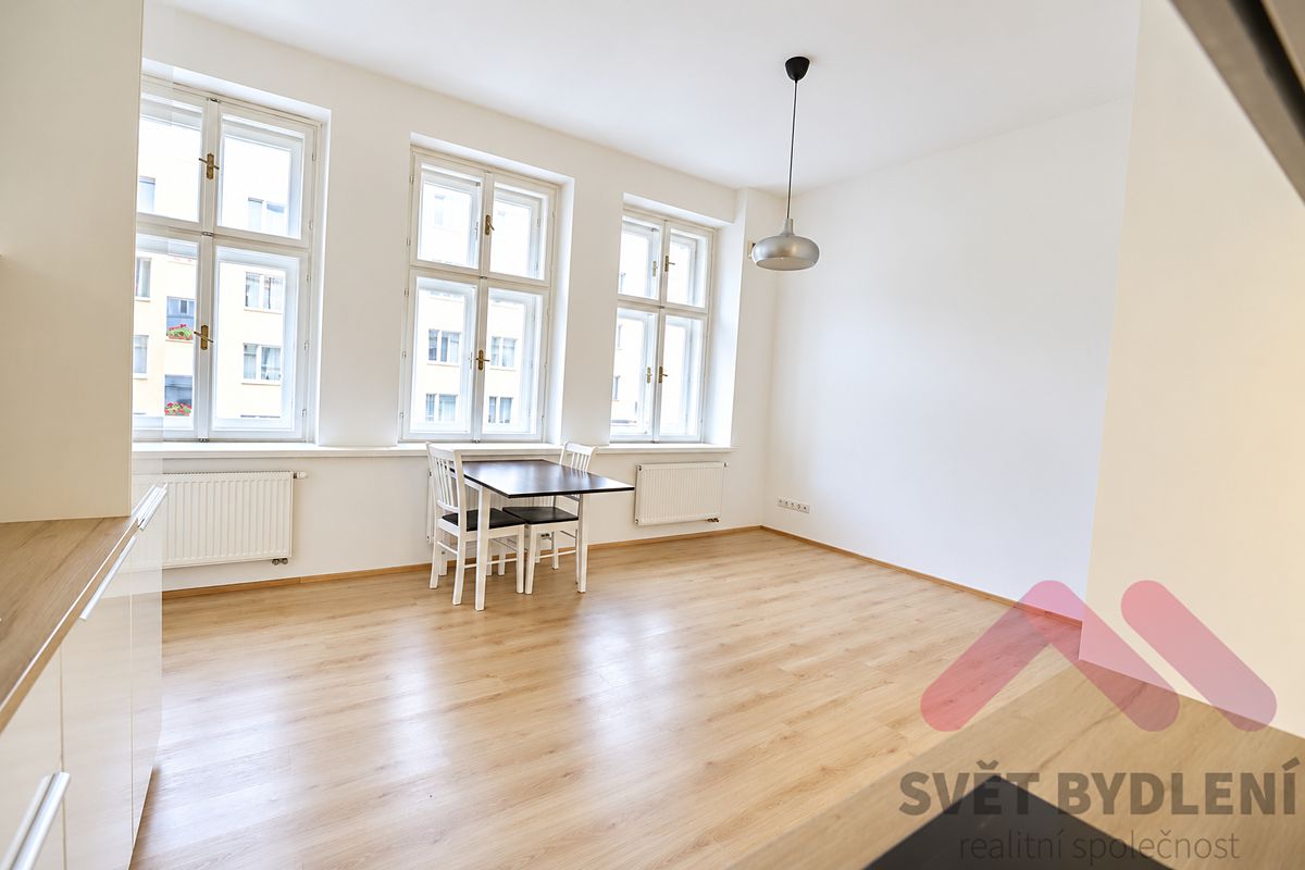 Pronájem bytu 2+kk 45 m², Praha – fotka 1 z 3