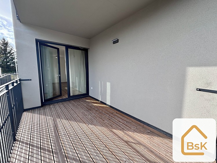 Квартира 1+kk в оренду, 32 м² (6 з 13)