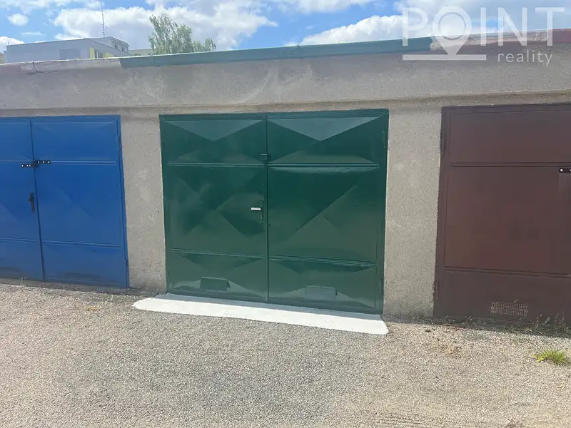 Pronájem garáže 18 m², Vyškov – náhled fotky 1