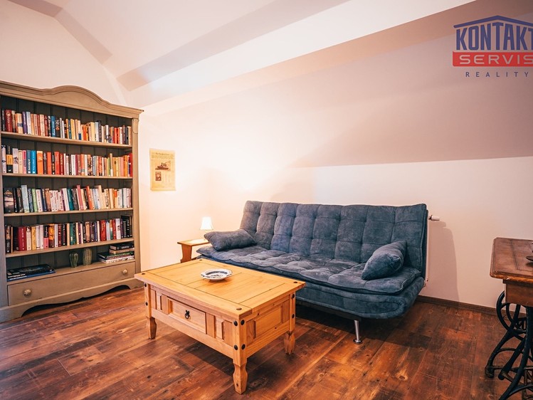 Pronájem domu, 247 m² (10 z 37)