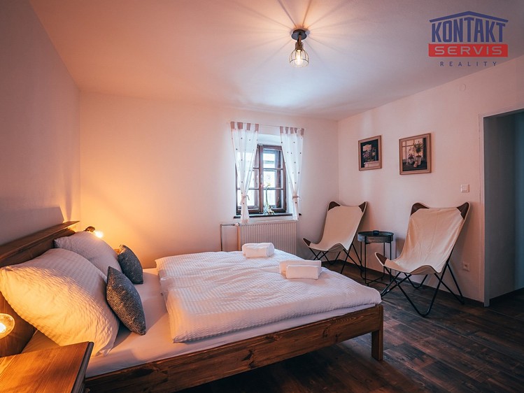 Pronájem domu, 247 m² (13 z 37)