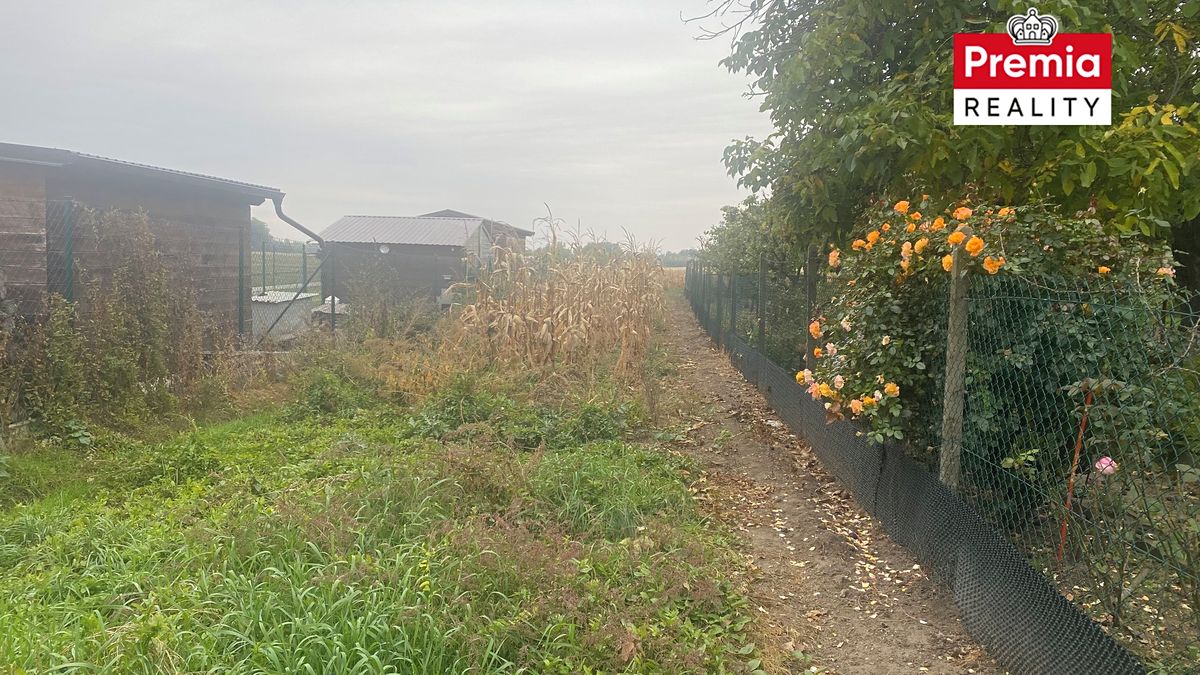 Prodej zahrady 758 m², Šanov – fotka 1 z 3