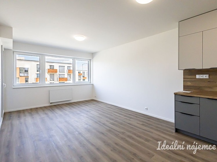 Квартира 2+kk в оренду, 53 м² (14 з 16)