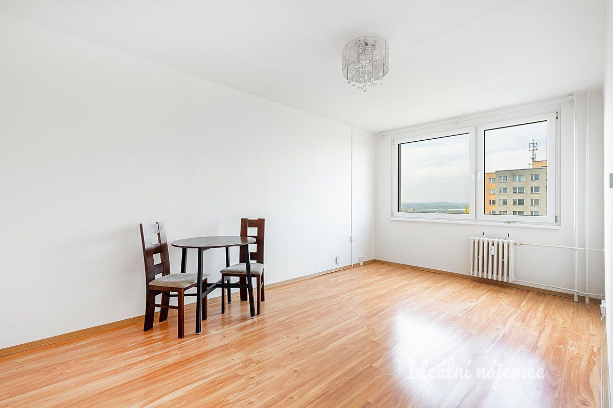Pronájem bytu 2+kk 41 m² – fotografie 2