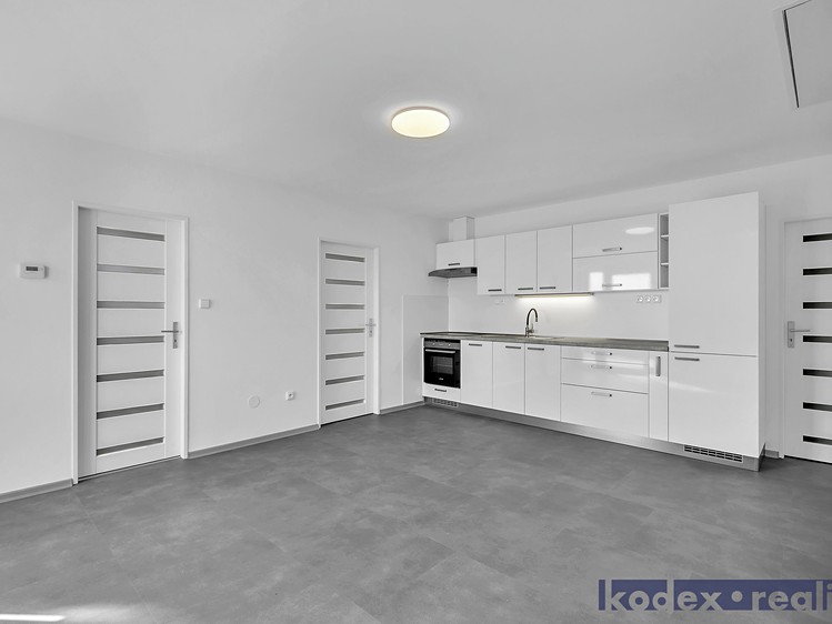 Квартира 4+kk в оренду, 88 м² (9 з 25)