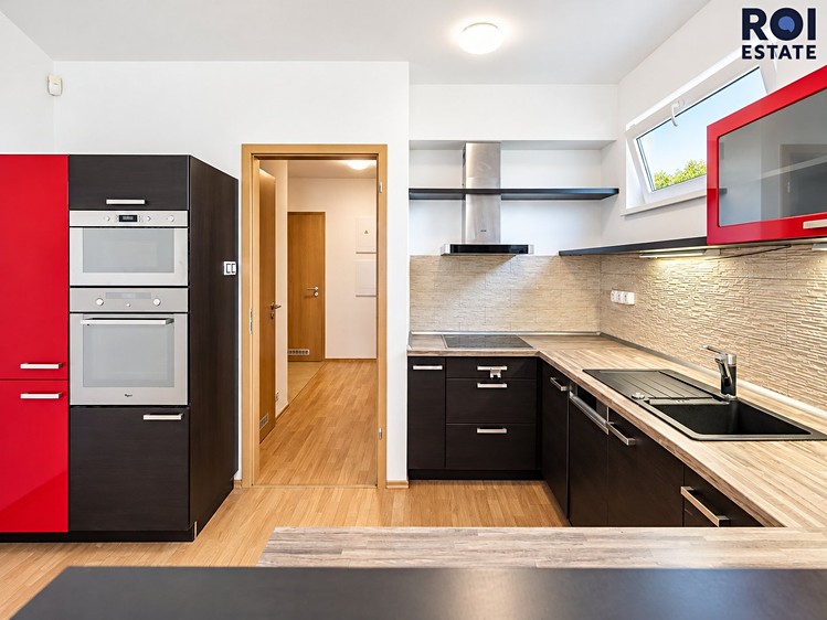 Pronájem bytu 2+kk, 57 m² (8 z 21)