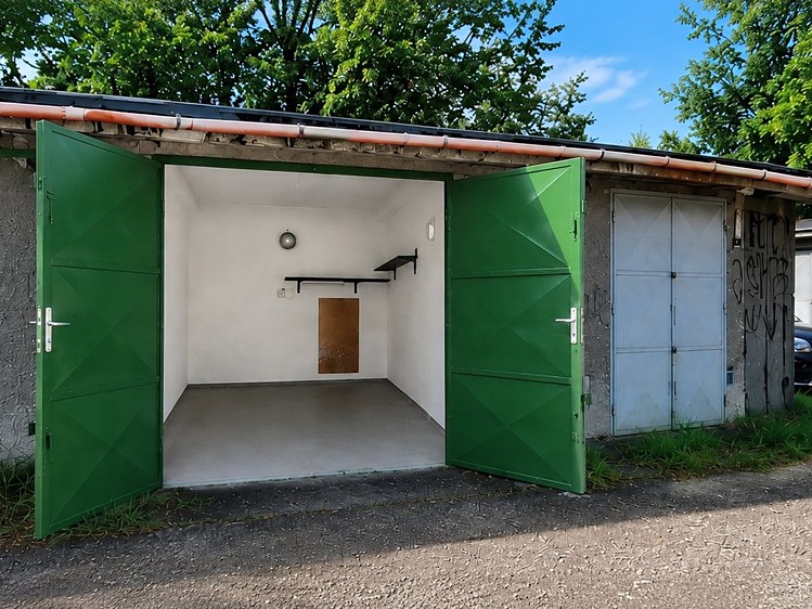 Prodej nemovitosti, 19 m² (1 z 14)