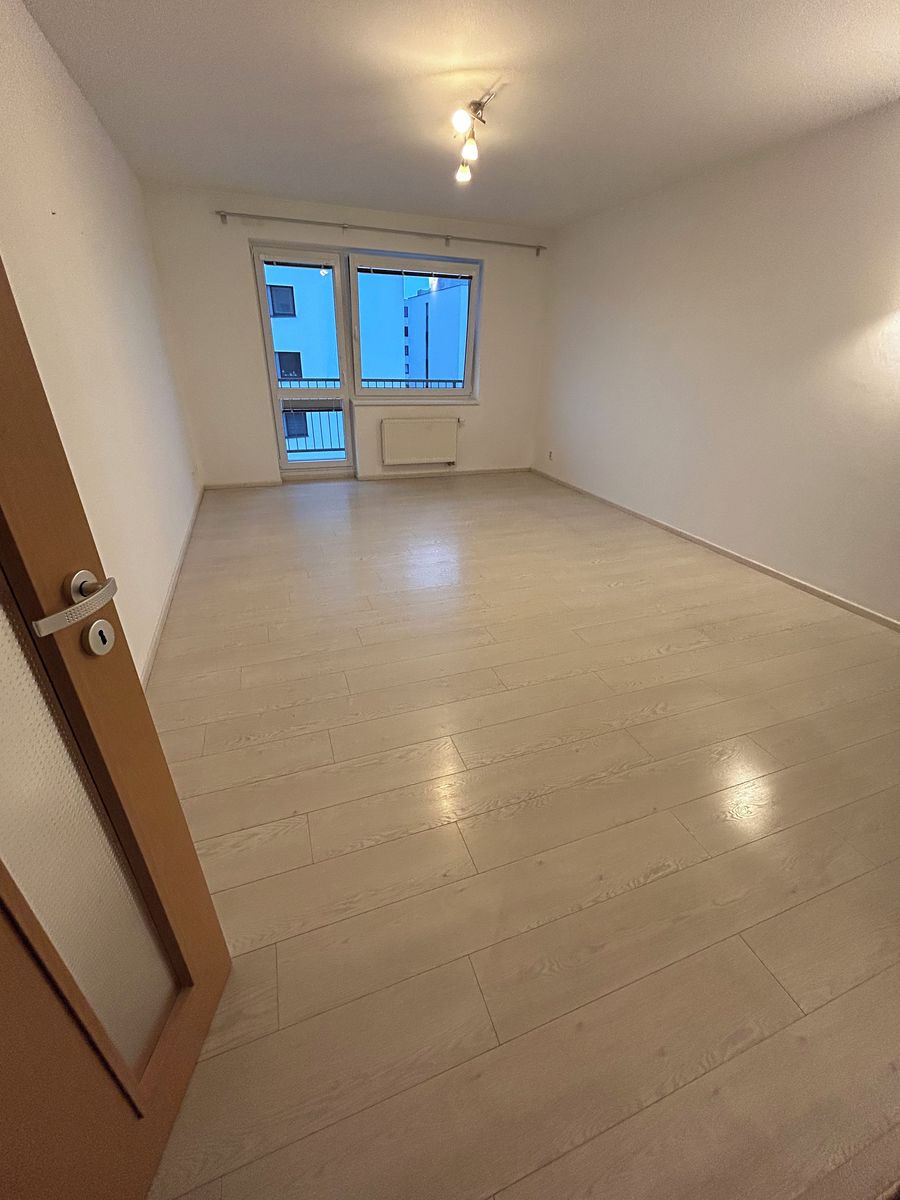 Pronájem bytu 2+kk 51 m² – fotografie 5