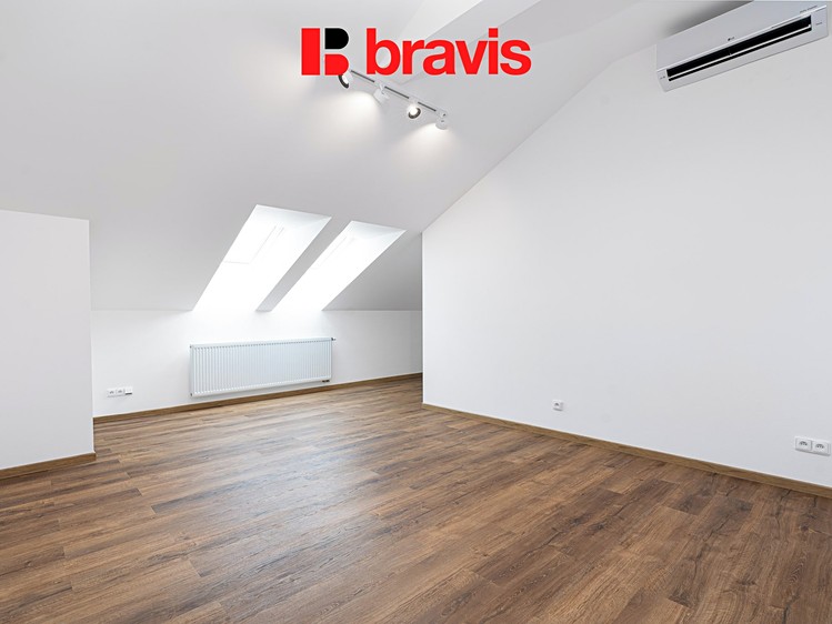 Pronájem domu, 230 m² (37 z 47)
