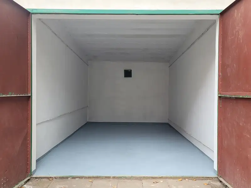 Pronájem garáže 14 m², Praha – náhled fotky 1