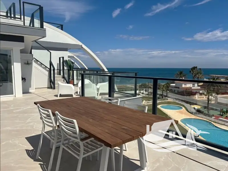 Prodej bytu 4+kk 84 m², Denia – náhled fotky 1