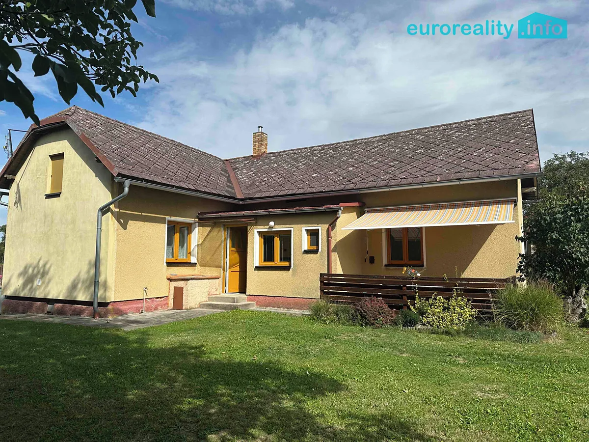 Prodej rodinného domu 104 m², pozemek 1383 m²