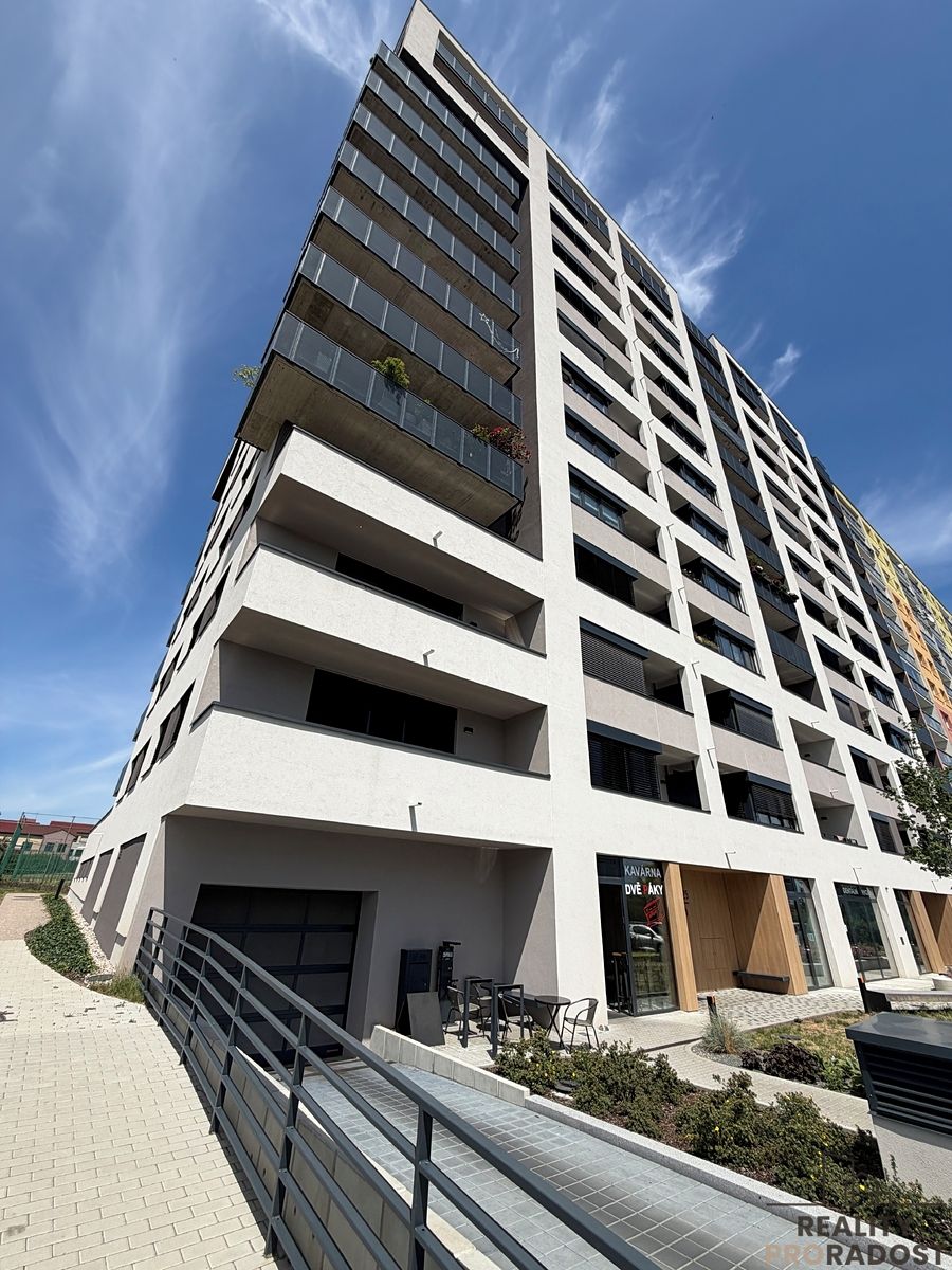 Prodej bytu 4+kk 84 m², Praha – fotka 1 z 3