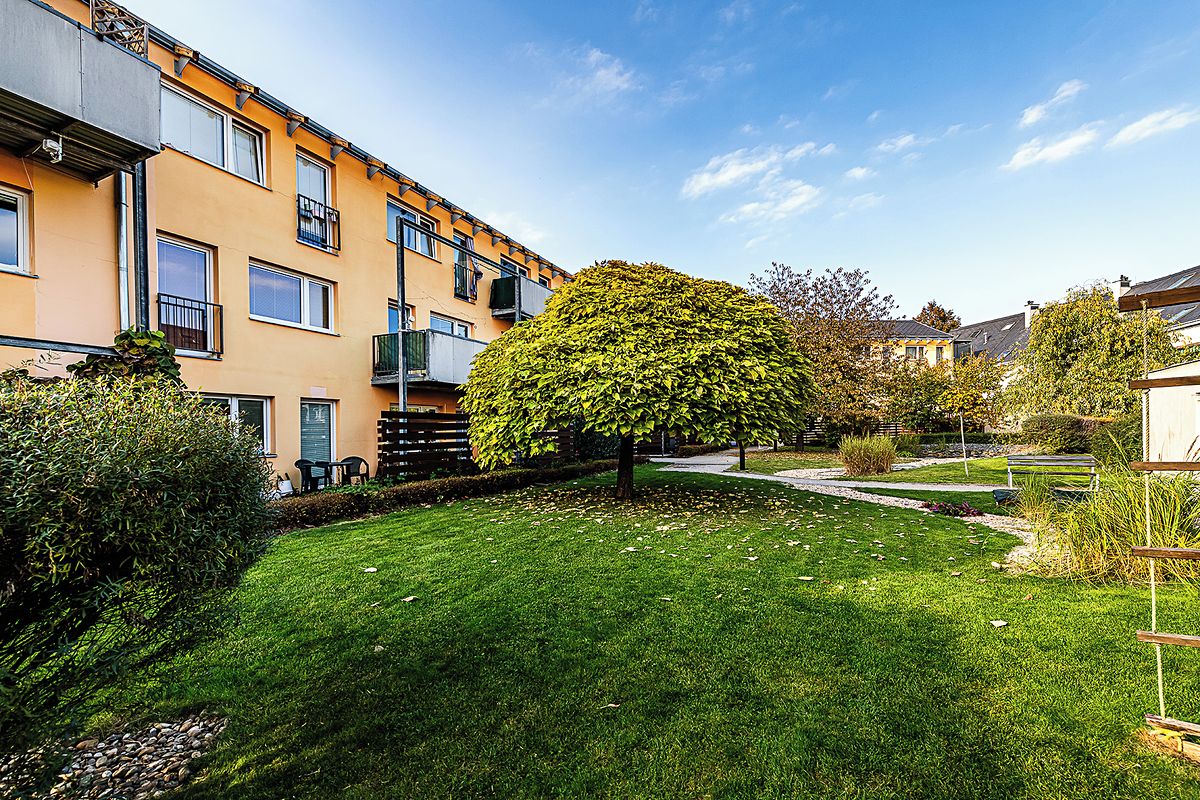 Prodej bytu 1+kk 38 m², Praha – fotka 1 z 3