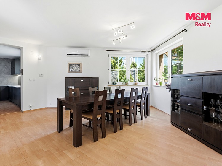 Будинок на продаж, 281 м² (11 з 30)
