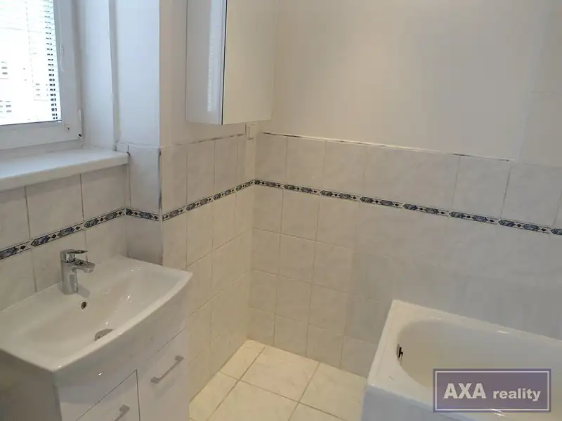 Pronájem bytu 2+kk 52 m², Olomouc – náhled fotky 2