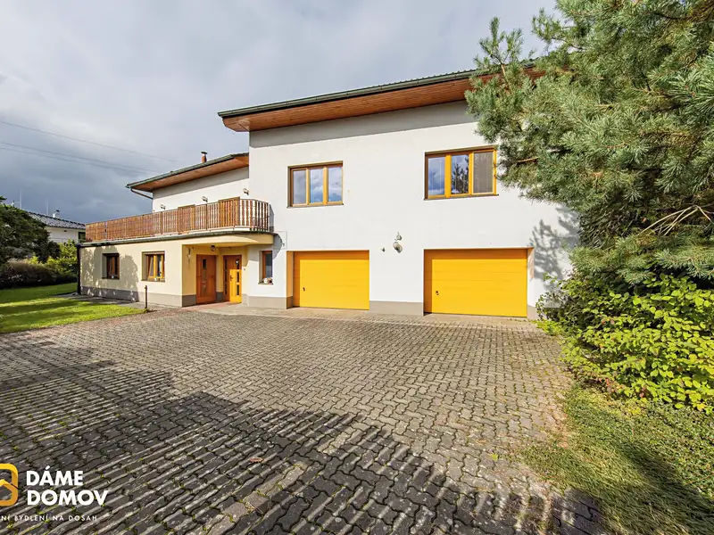 Prodej rodinného domu 581 m², pozemek 1164 m², Lukoveček – náhled fotky 1