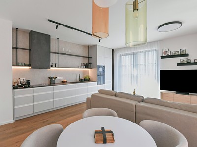 Pronájem bytu 2+kk, 53 m² (3 z 10)