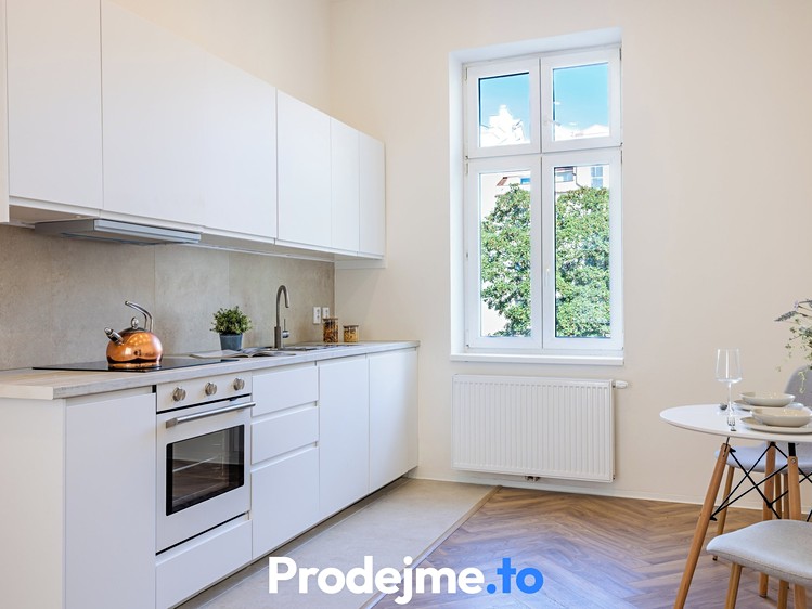 Pronájem bytu 3+kk, 86 m² (3 z 28)