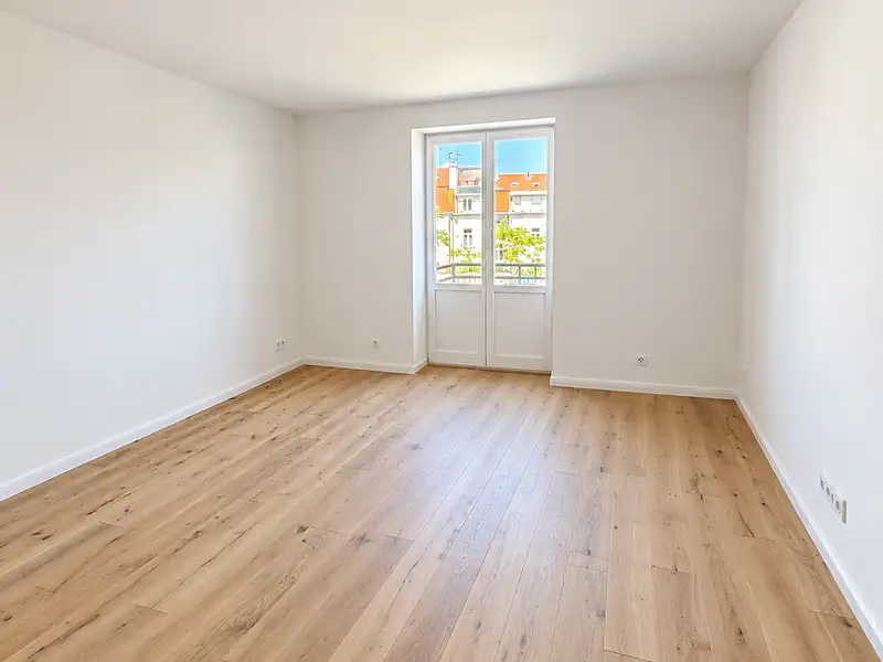 Prodej bytu 1+kk 30 m², Praha – náhled fotky 2