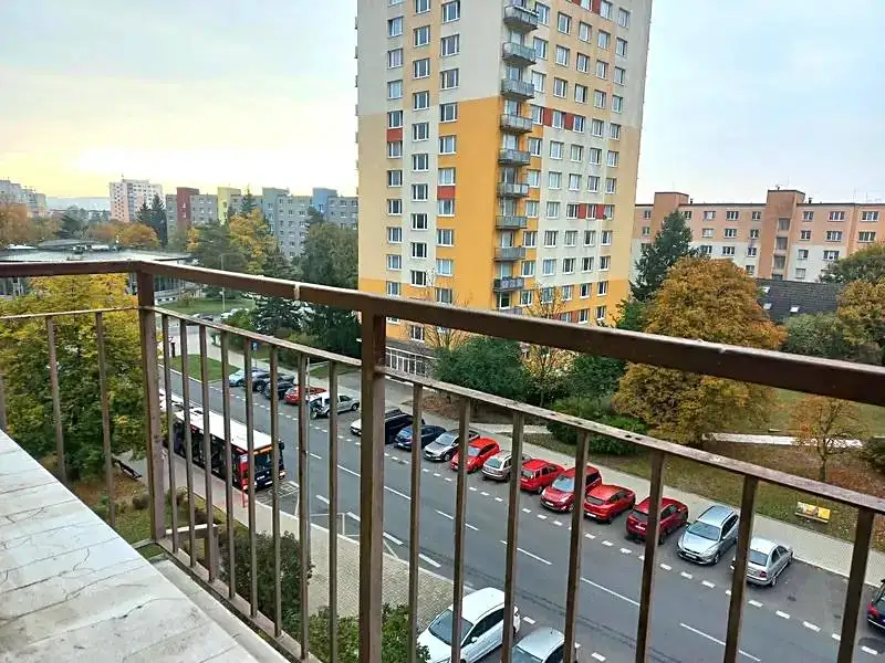 Pronájem bytu 1+kk 50 m², Praha – náhled fotky 3