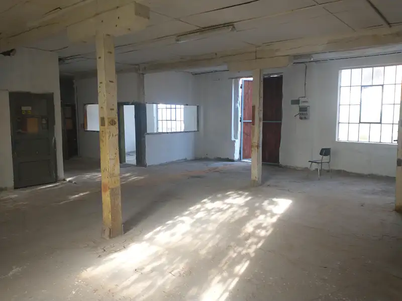 Pronájem výrobní haly, prostoru 122 m², Chabařovice – náhled fotky 1