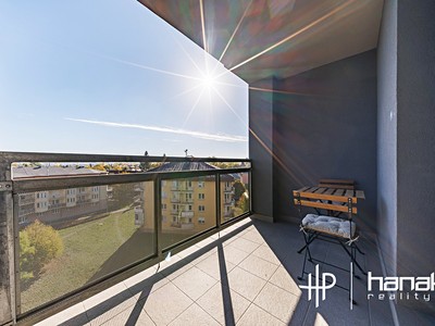 Pronájem bytu 2+1, 63 m² (2 z 24)
