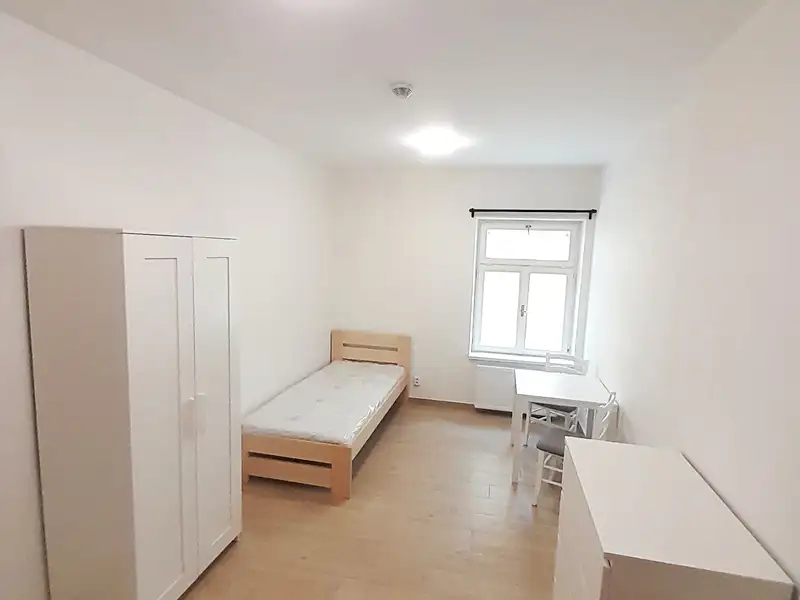 Pronájem bytu 1+kk 25 m², Olomouc – náhled fotky 1