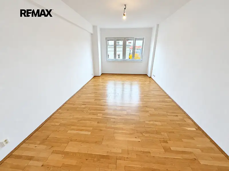 Pronájem bytu 2+kk 50 m², Praha – náhled fotky 3