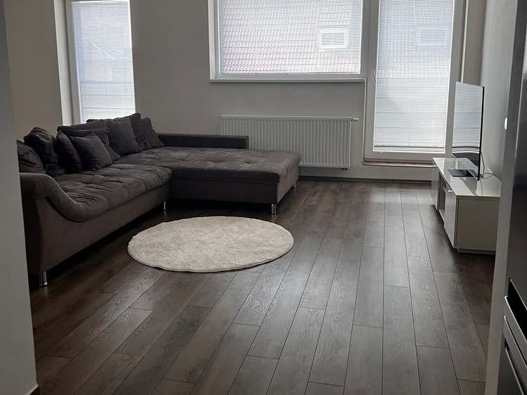 Квартира 3+kk в оренду, 90 м² (8 з 10)