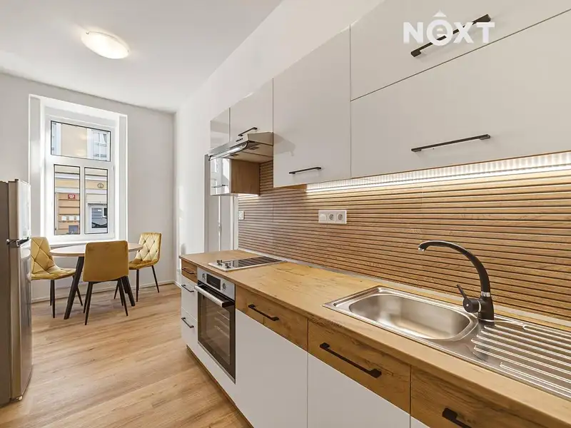 Pronájem bytu 2+kk 34 m², Praha – náhled fotky 1