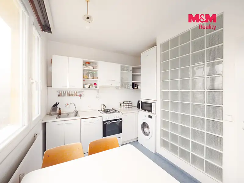 Prodej bytu 3+1 80 m², Praha – náhled fotky 3