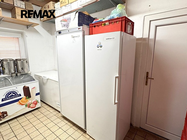 Pronájem komerčního prostoru, 133 m² (13 z 22)