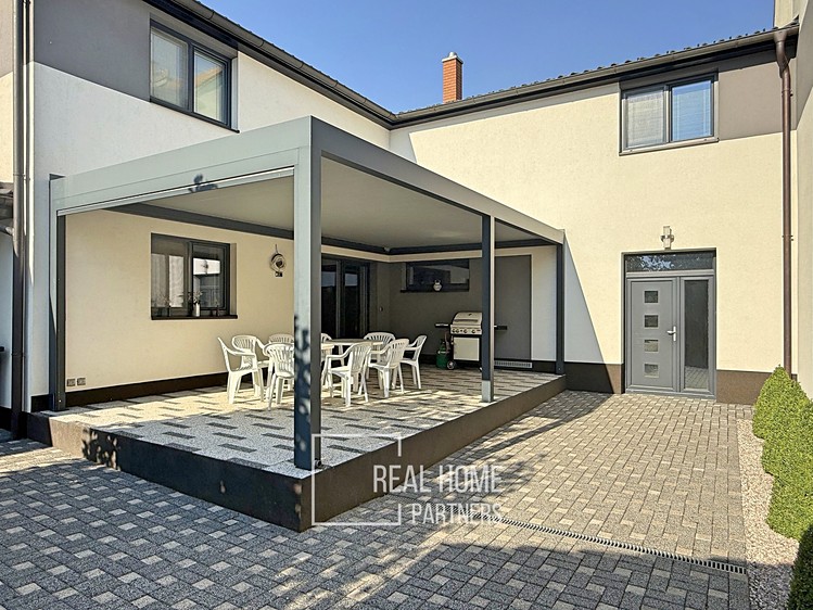 Haus zum Kauf, 240 m² (4 von 55)