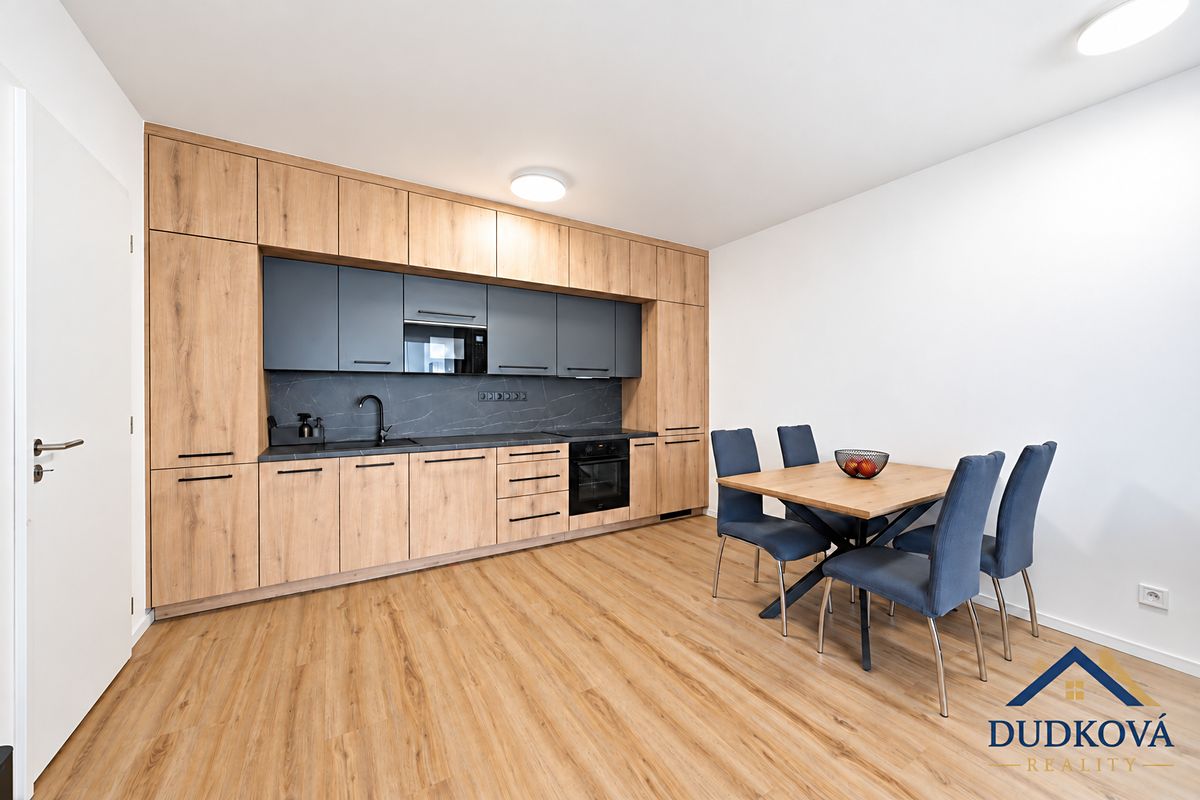 Prodej bytu 2+kk 54 m², Kladno – fotka 1 z 3