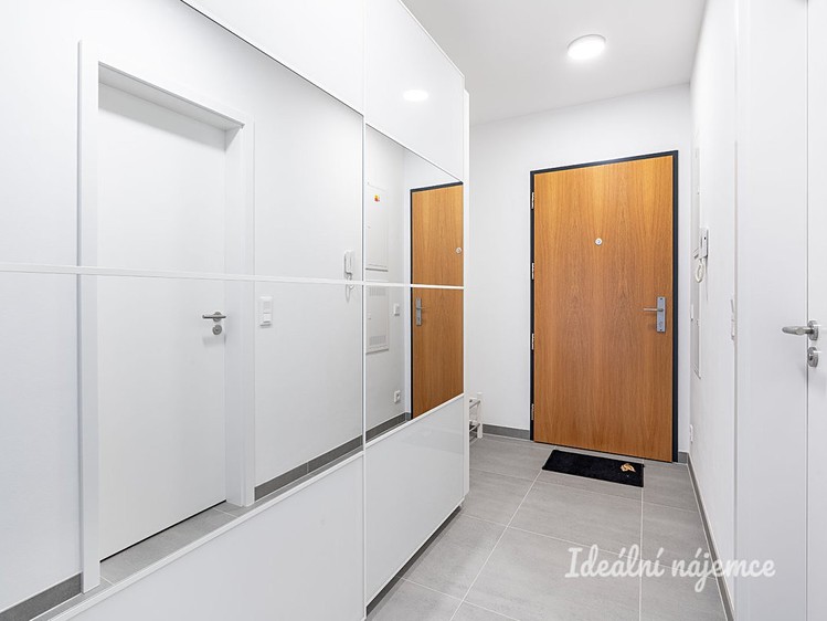 Wohnung 2+kk zur Miete, 50 m² (2 von 16)