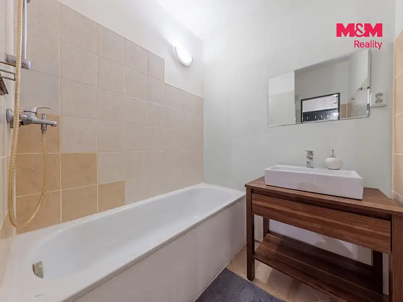 Prodej bytu 2+1 60 m², Horní Slavkov – náhled fotky 2
