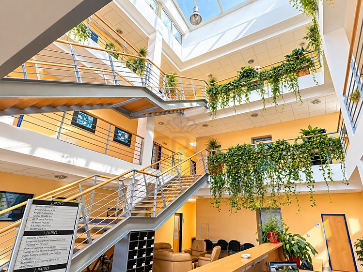 Pronájem komerčního prostoru, 125 m² (47 z 59)