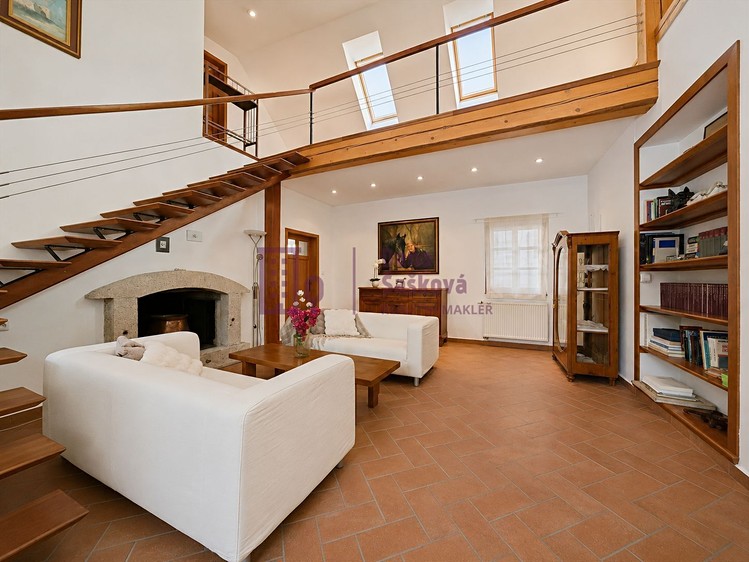 Prodej domu, 566 m² (14 z 45)
