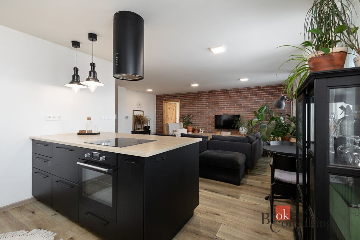 Prodej bytu 4+kk 100 m², Opava – fotka 1 z 3
