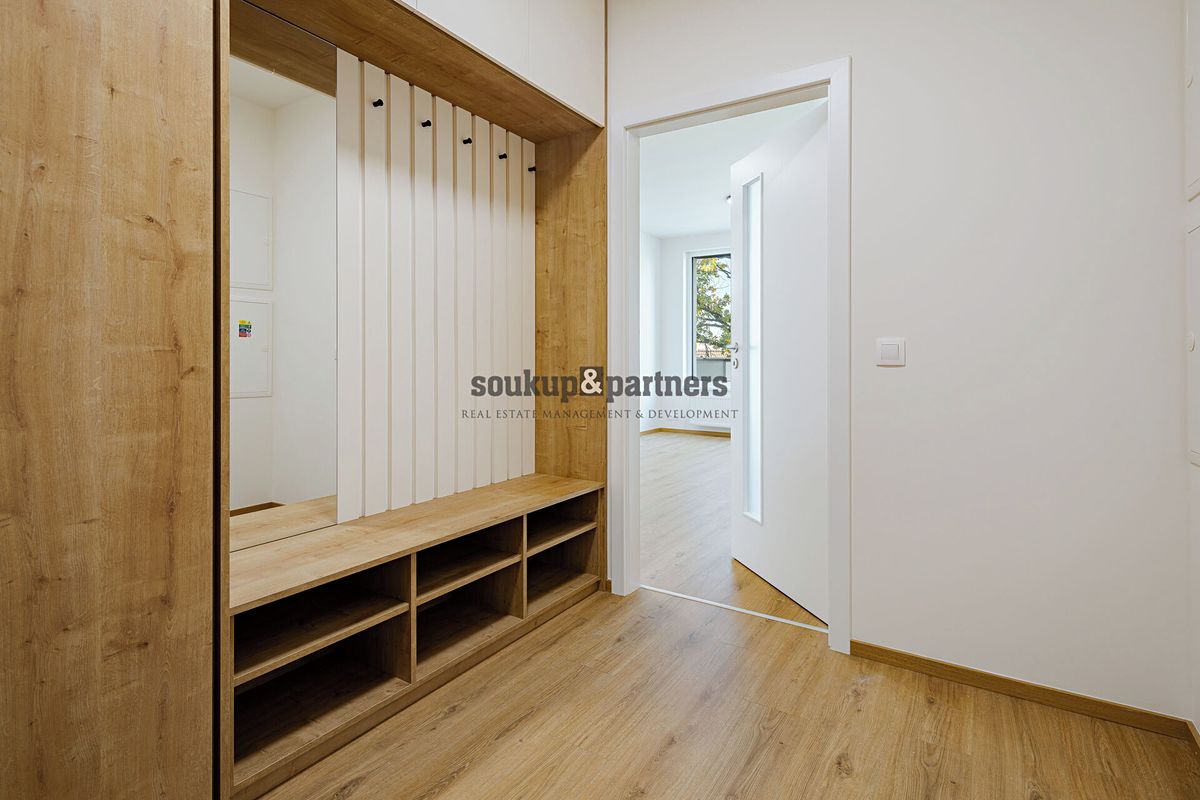 Pronájem bytu 2+kk 48 m² – fotografie 3