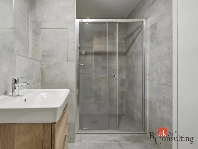 Pronájem bytu 1+kk 29 m², Hradec Králové – náhled fotky 3