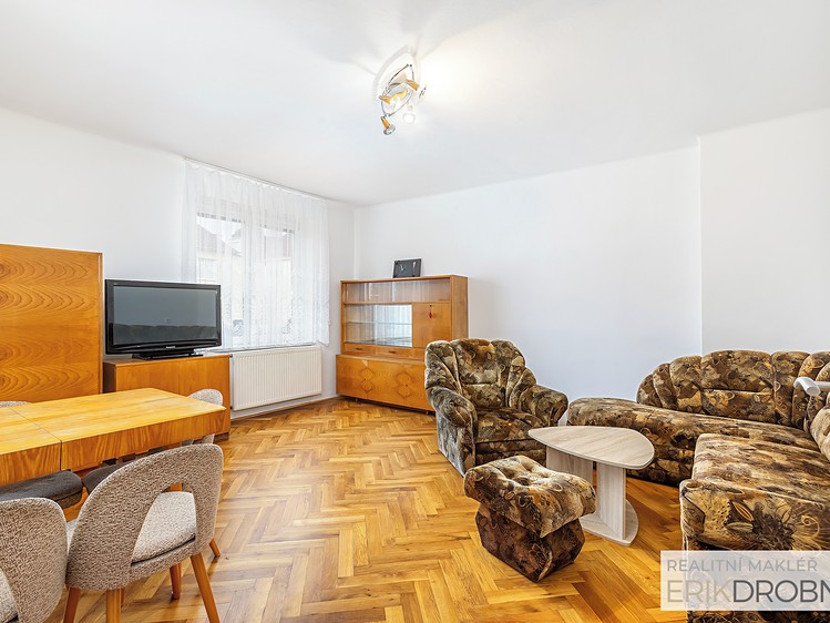 Pronájem bytu 2+1, 58 m² (3 z 7)